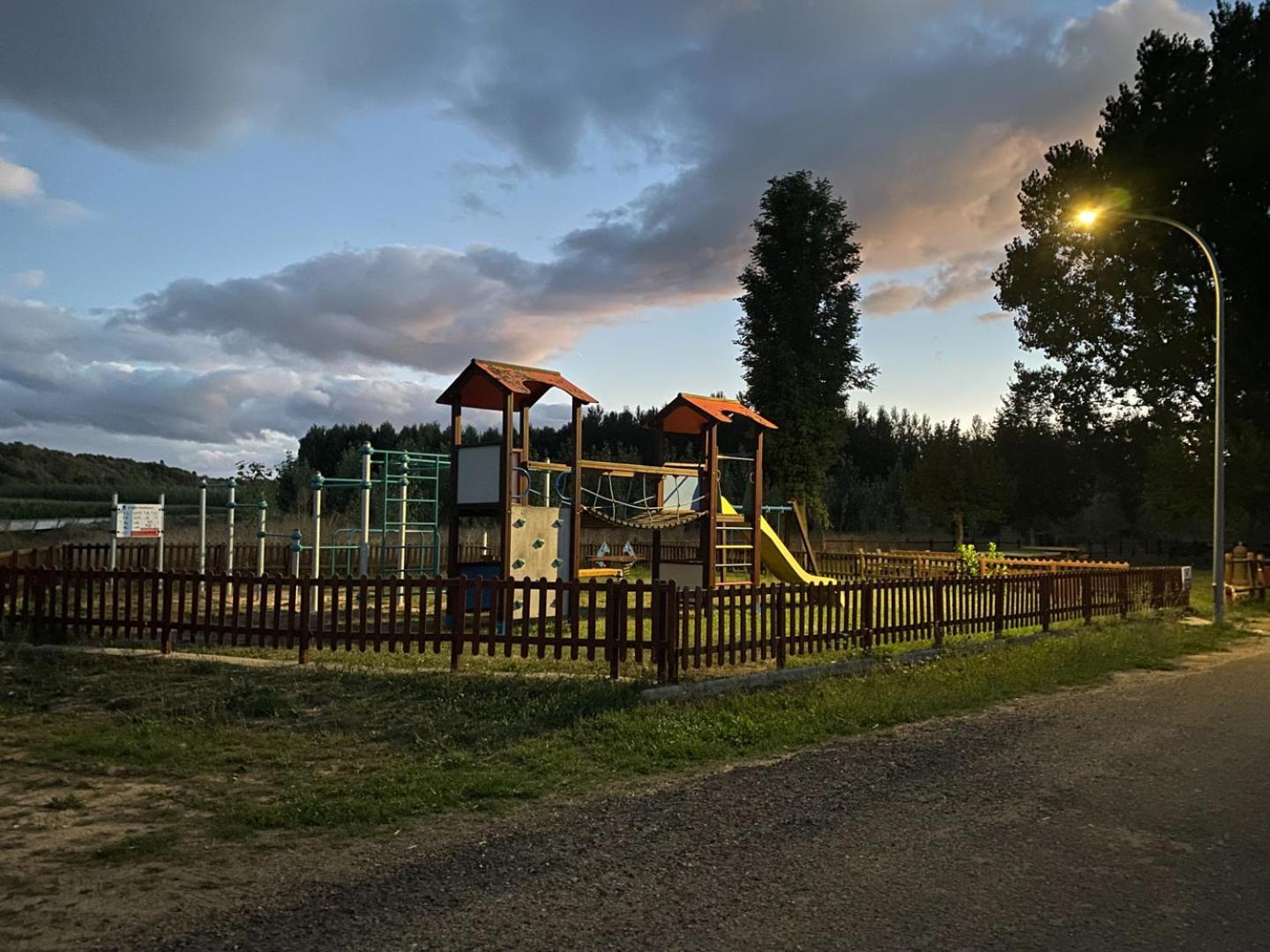 Descubre La Cepedana: Casa Rural Con Encanto En Cogorderos, A Solo 10 Km De Astorga 外观 照片